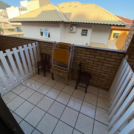 Quatro Ilhas Beach Hostel Bombinhas Eksteriør billede